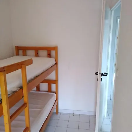 4 Pers Vue Mer Piscine Parking Ref Ig496c آجد